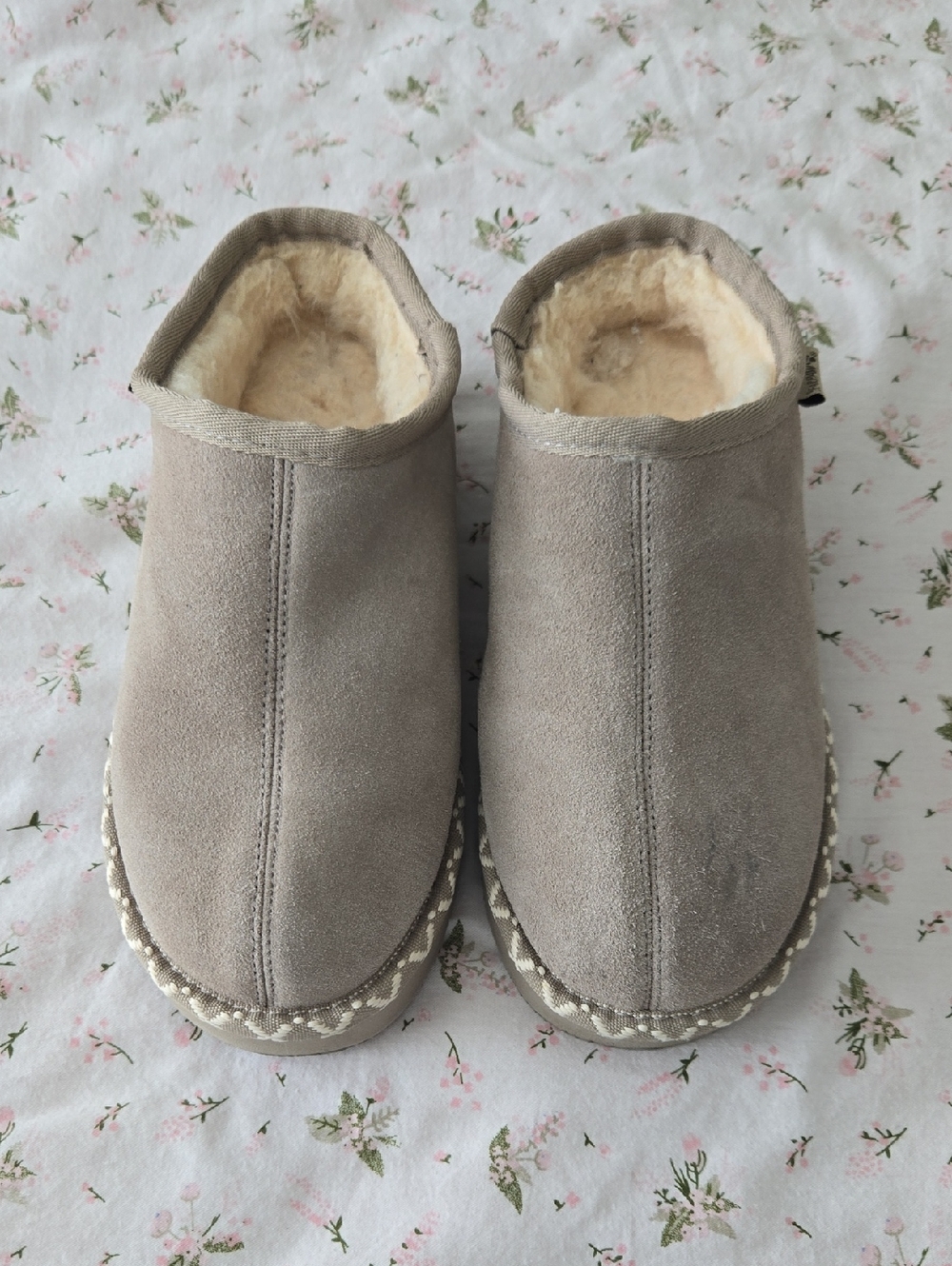 Women's Taupe Slip-On Cozy Clog - Picture 2 of 7